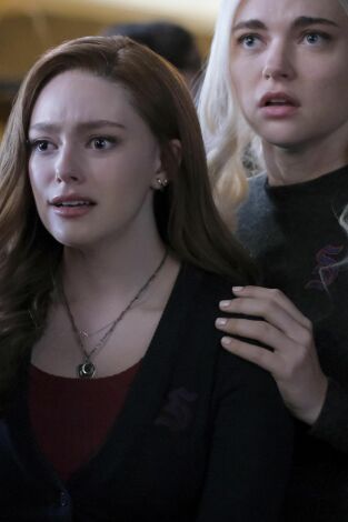 Legacies. T(T2). Legacies (T2): Ep.10 Por eso no hay que confiar planes a pequeños teleñecos