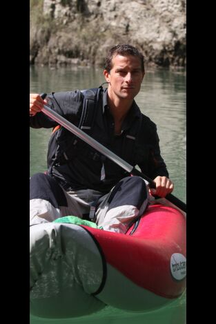 Escapar del infierno con Bear Grylls. T(T1). Escapar del... (T1): Cañones