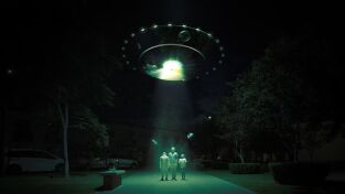 Aliens. Aliens: Náufragos extraterrestres