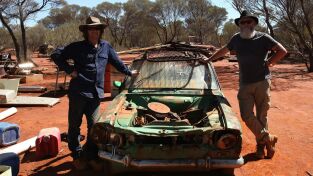 Cazadores de coches en Australia. T(T1). Cazadores de... (T1): Ford Cortina y Nissan Patrol