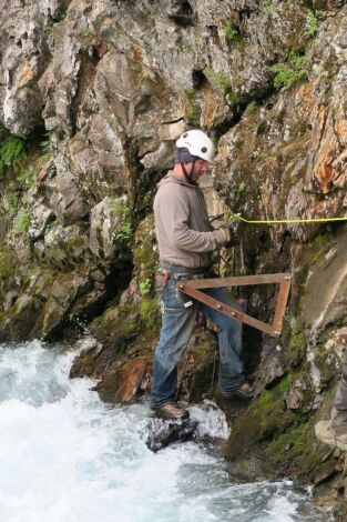 La fiebre del oro: aguas bravas. La fiebre del oro:...: El creador de viudas