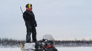 Los primeros habitantes de Alaska. Los primeros...: Verse bien disparar bien