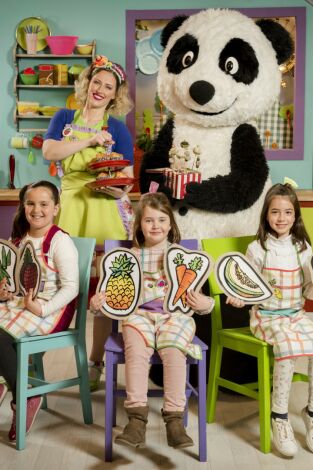 Panda Kitchen con Julia Macaroni. T(T2). Panda Kitchen con... (T2): Dos postres con frutas frescas