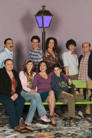 Aída. T(T4). Aída (T4): Ep.11 We are a happy family