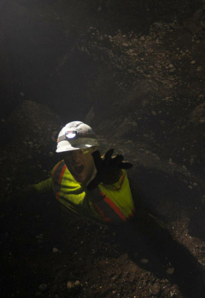 El trabajo casi me mata: Bomberos paracaidistas portada