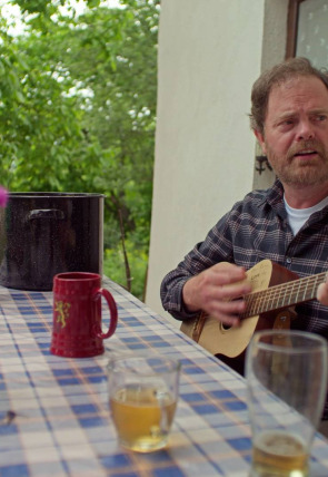 Poster de Rainn Wilson y la geografía de la felicidad · La felicidad es una piñata llena de cobayas