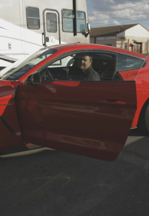 El mundo de los coches, con Mike Brewer · Modelo T a Mustangs en la programación de Discovery (Documentales)