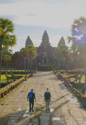 Poster de El mundo perdido de Angkor wat · La lucha por la supervivencia