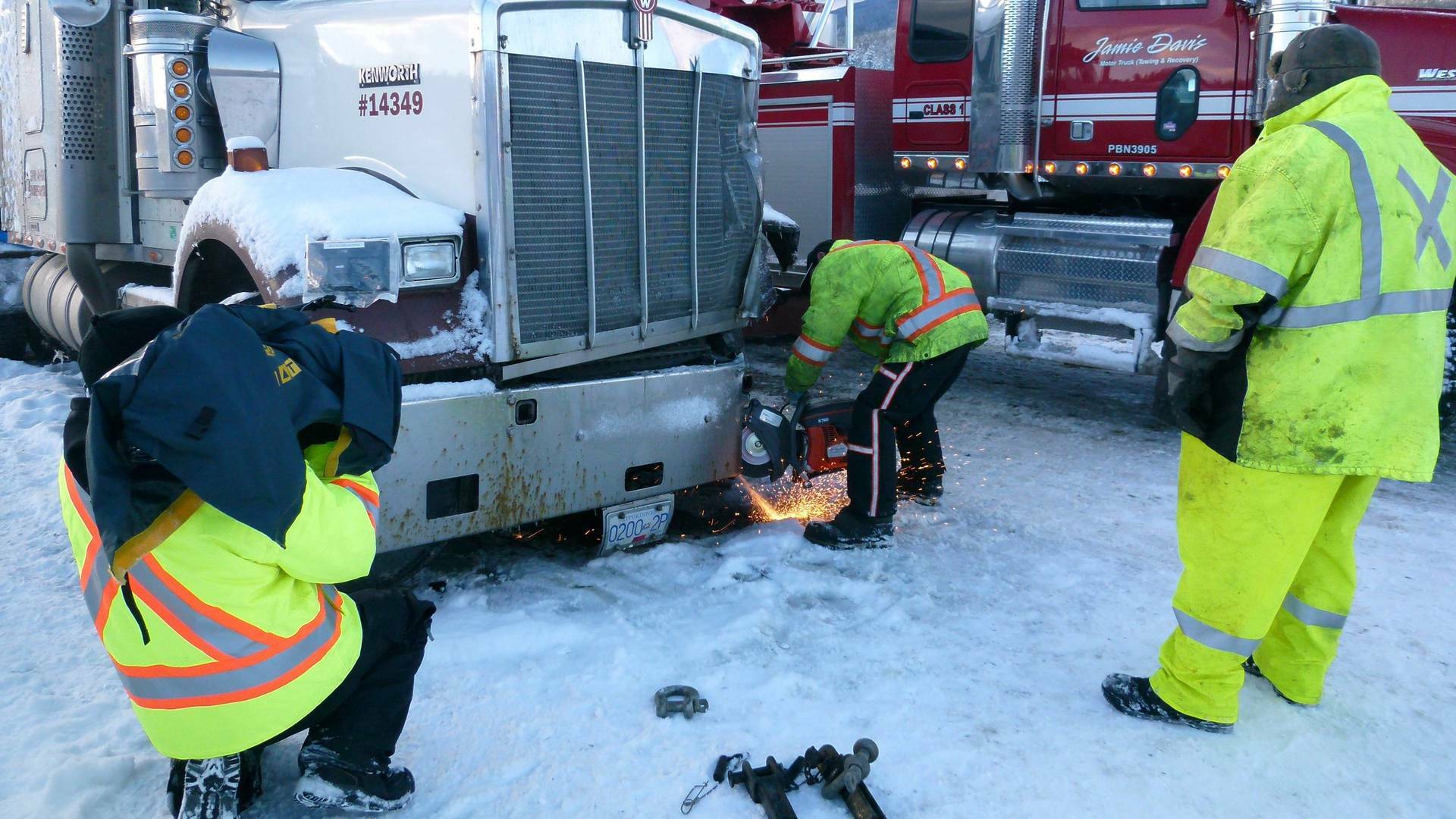 Rescate extremo: Enfrentamiento sobre hielo negro