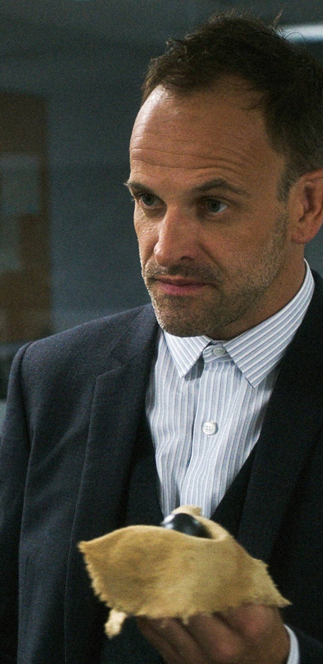 Elementary (T7): Ep.12 Reichenbach Fails