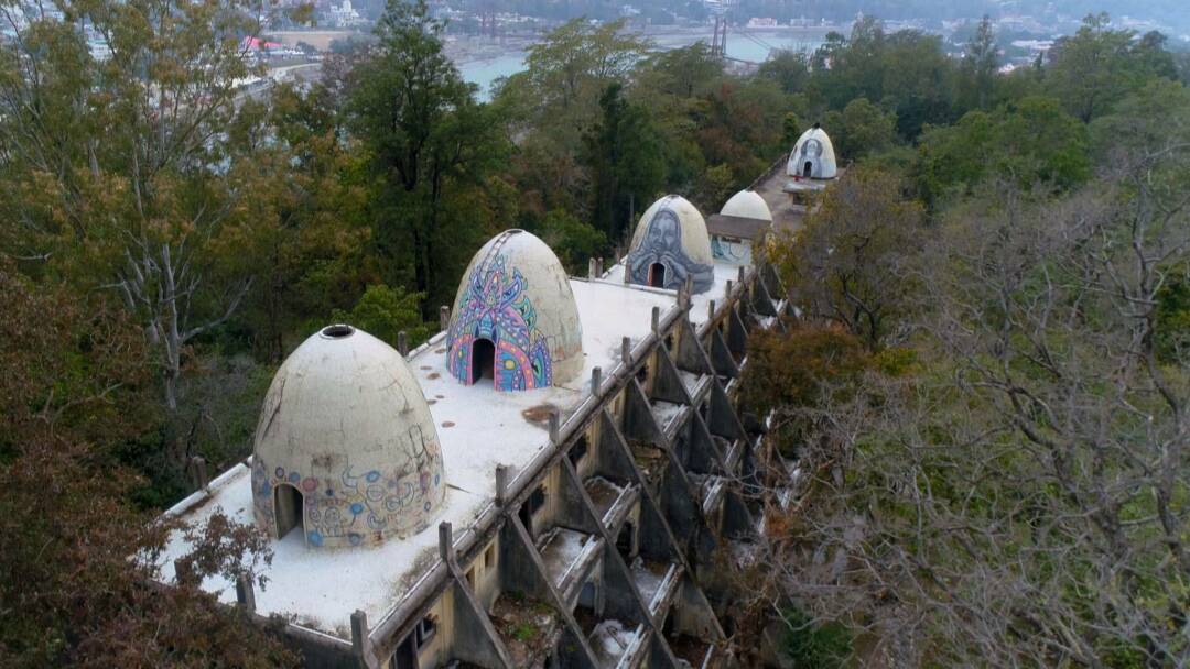 Ingeniería abandonada: Vivienda abandonada de protesta