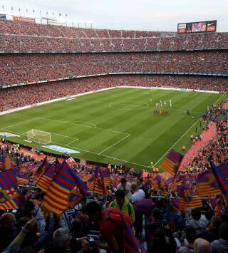 Cuando Figo volvió al Camp Nou