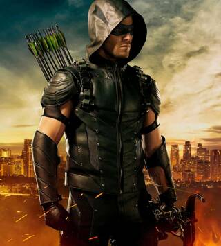 Arrow (T4): Ep.8 Leyendas de ayer