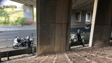 Policías en moto (T2): Pinchazo