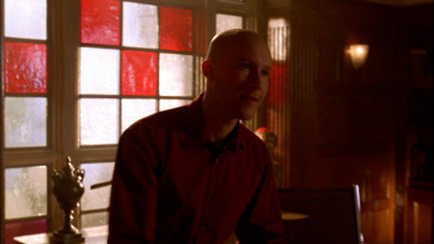 Smallville, Season 2 (T2): Ep.18 Precipice