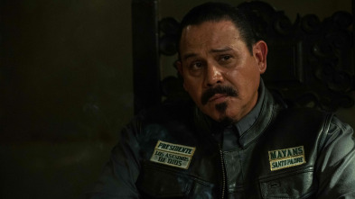 Mayans M.C. (T4): Ep.6 Cuando muera, quiero sentir tus manos sobre mis ojos