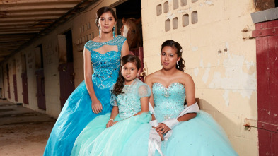 15: A Quinceañera...: Quinceañeras: Jackie y Nina