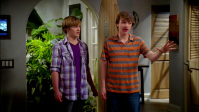 Two and a Half Men (T9): Ep.24 ¡Anda, mire! ¡Al Qaeda!