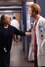 Chicago Med (T8): Ep.7 El hábito hace al monje, ¿O no?