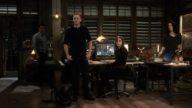 Warehouse 13 (T4): Ep.9 Los seres queridos