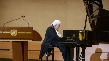 Grigory Sokolov en el Palacio de las Naciones de Ginebra: Schumann Chopin